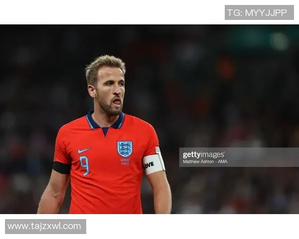 穿上六号球衣的足球传奇人物盘点及其精彩职业生涯回顾